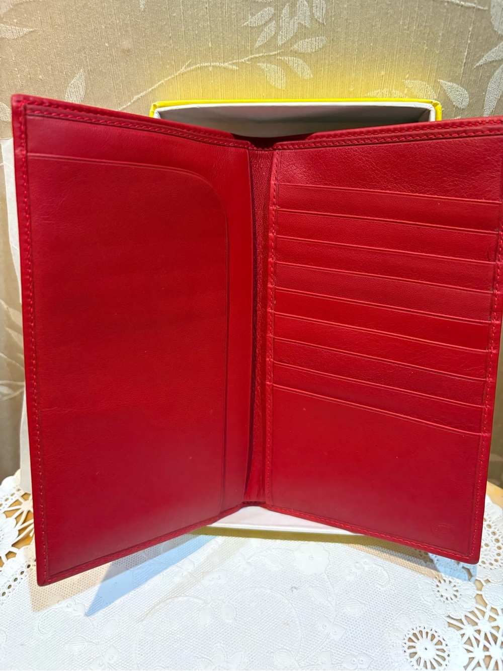 Ferrari Red Schedoni leather folio/wallet in soft leather. 🆕 vintage!